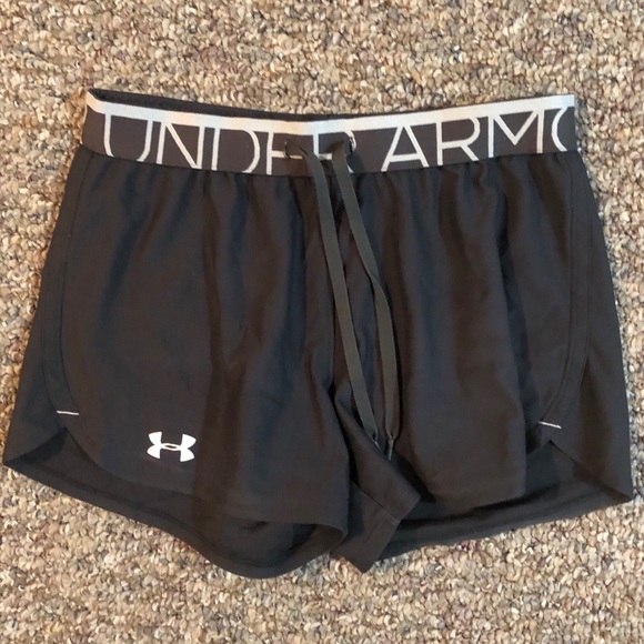 Under Armour BUNDLE of 3 Women’s XS loose shorts - Picture 2 of 6